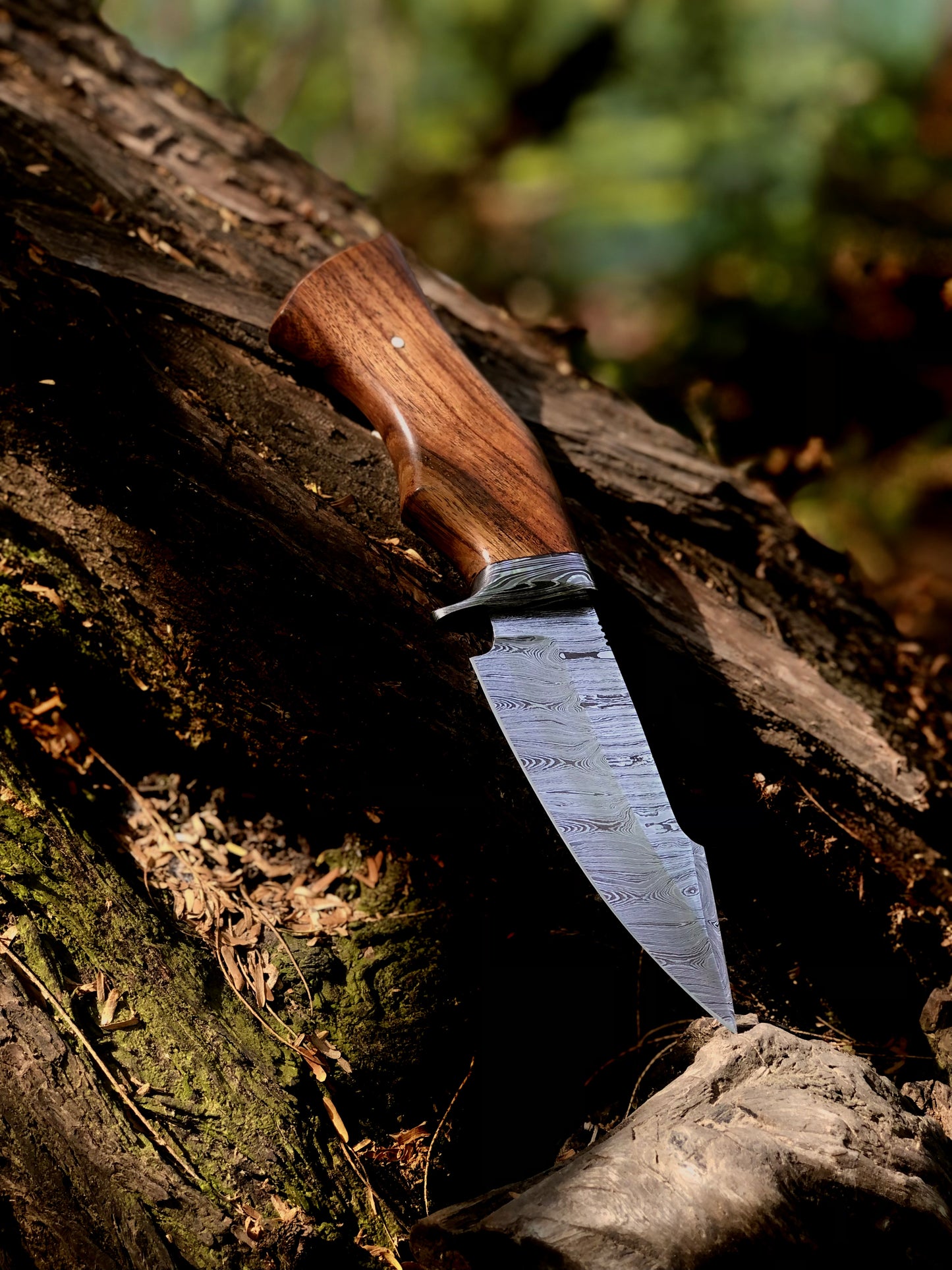 Handmade hunting knife