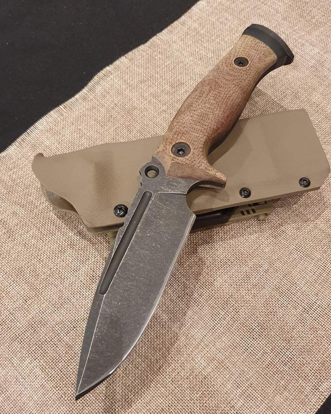 Handmade bushcraft camping knife 