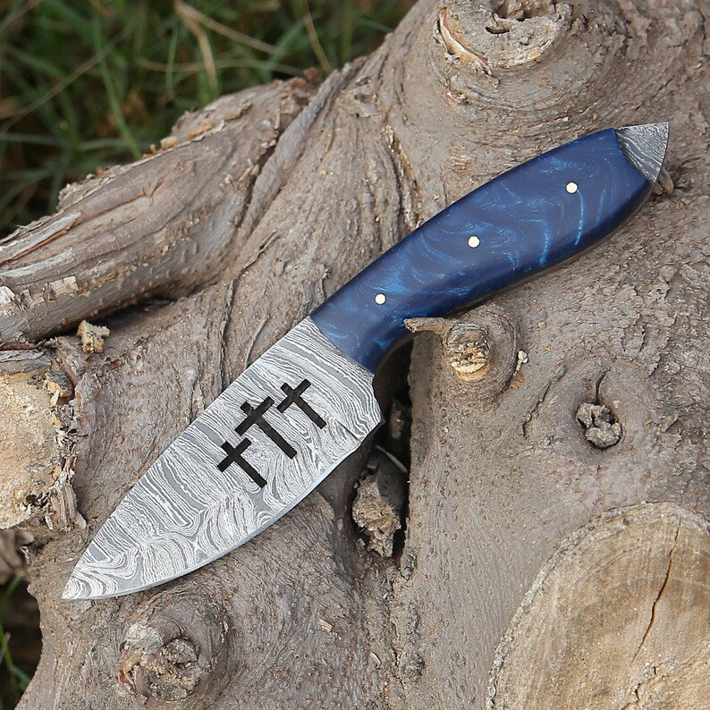 Handmade skinning knife