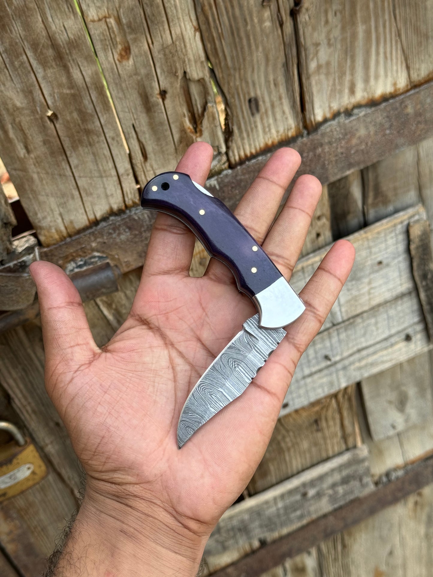 Custom handmade Damascus steel pocket knife