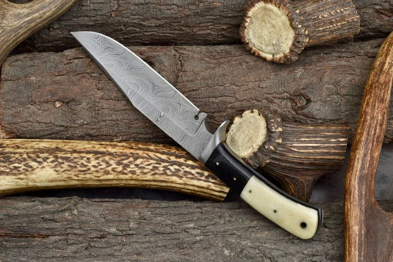 Handmade hunting knife