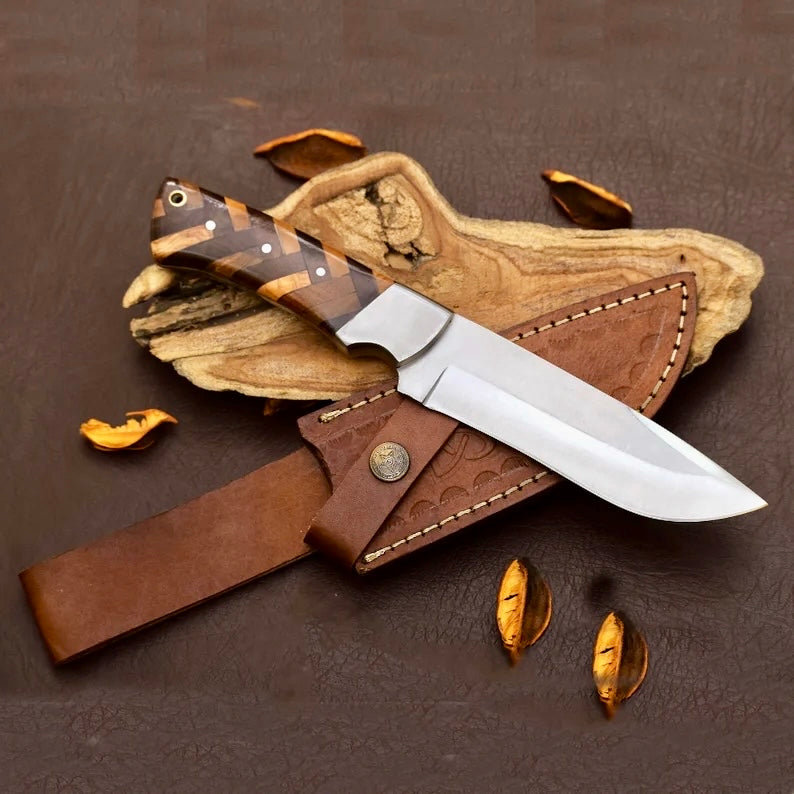 Handmade d2 steel hunting knife