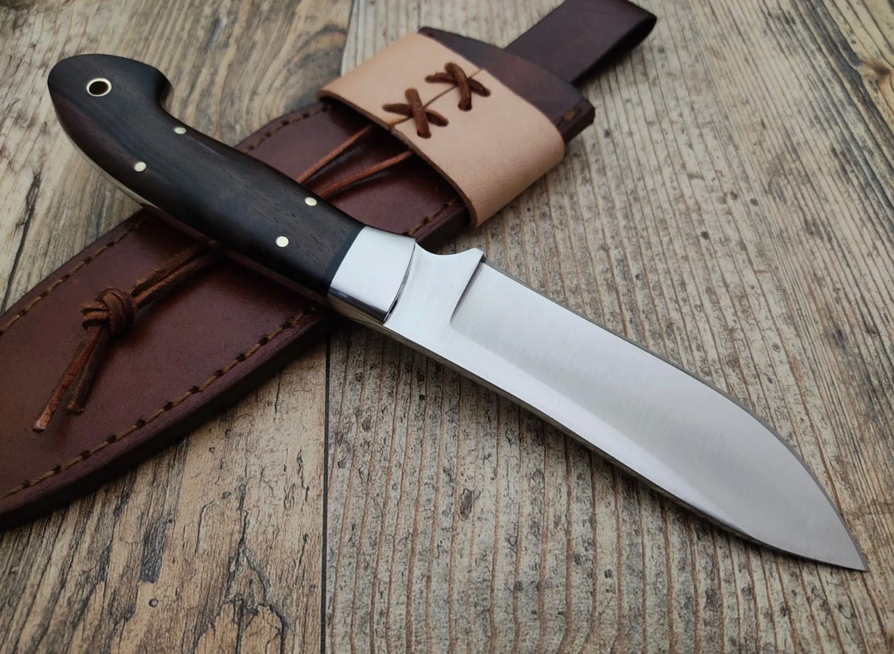 Handmade hunting knife