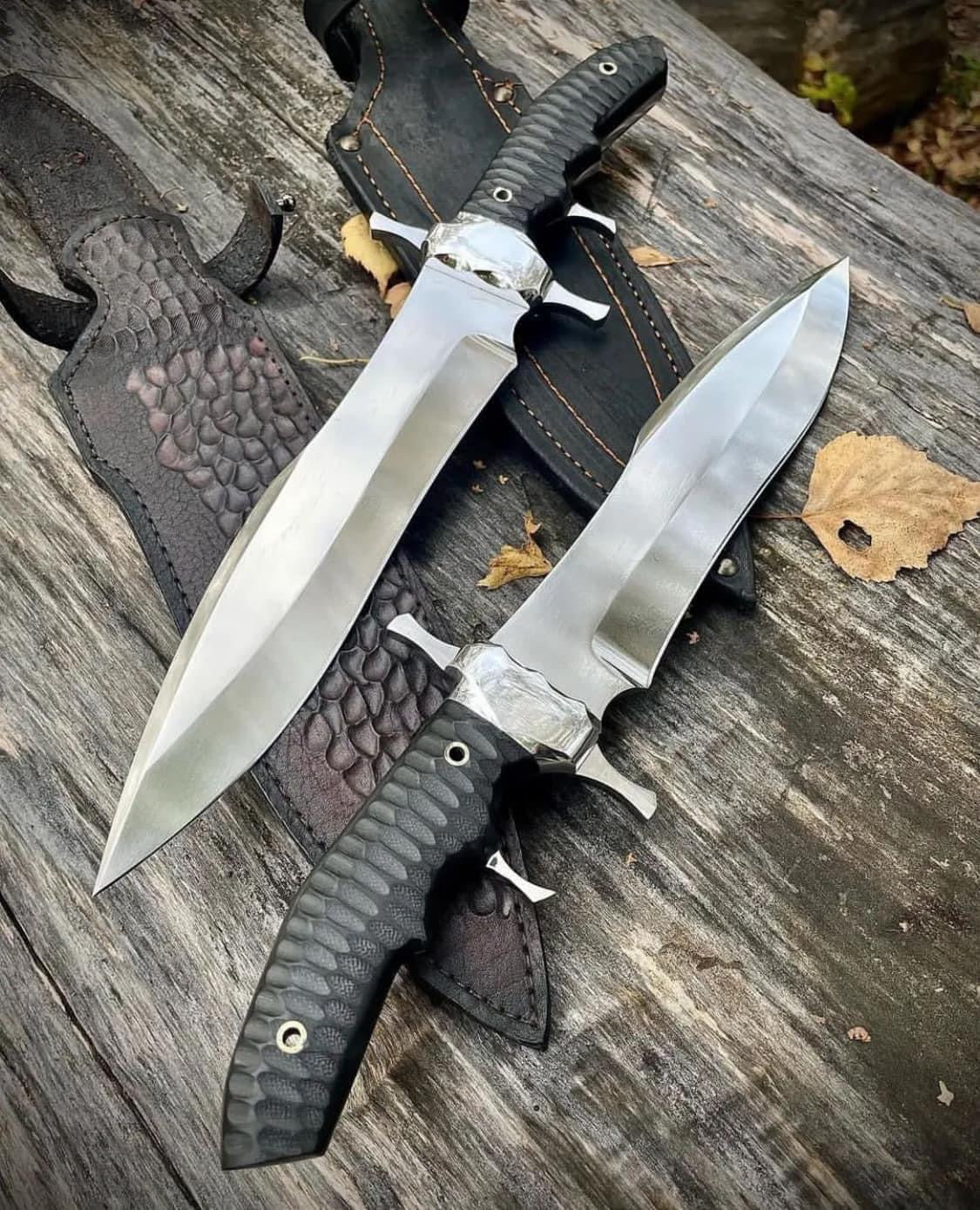 Custom Handmade D2 Steel Bowie Knife with Steel Guard and Buffalo Horn Handle, Includes Leather Sheath”