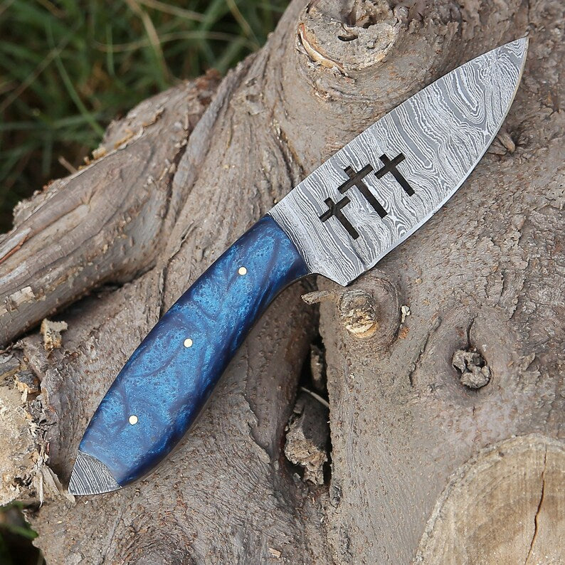 Handmade skinning knife