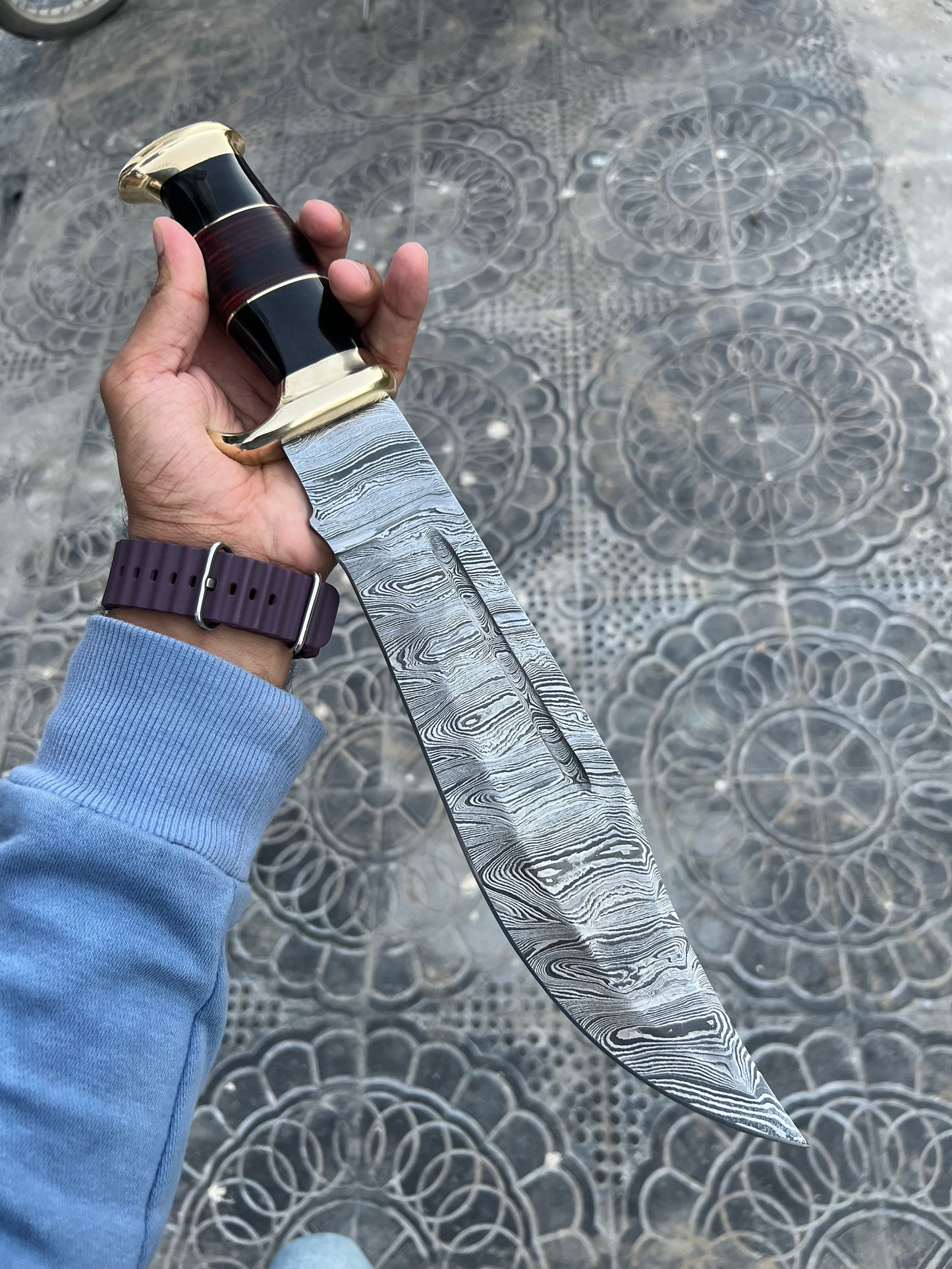 Custom Handmade Damascus Steel Hunting Bowie Knife - 16 Inch Length with Leather, Buffalo Horn, and Brass Handle, Includes Leather Sheath with Belt Loop This should help you with both SEO and providing a clear, enticing product description! Let me know if you need any adjustments or additional details.