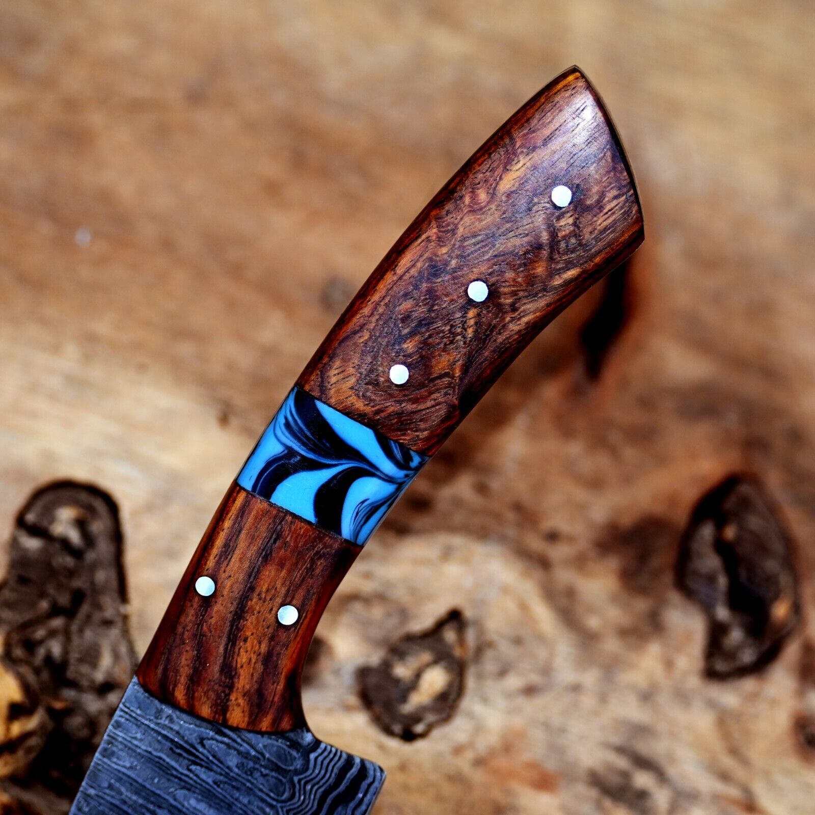 Elegant Damascus Steel Chef Knife with Rosewood and Resin Handle, Ideal for Precision Cutting