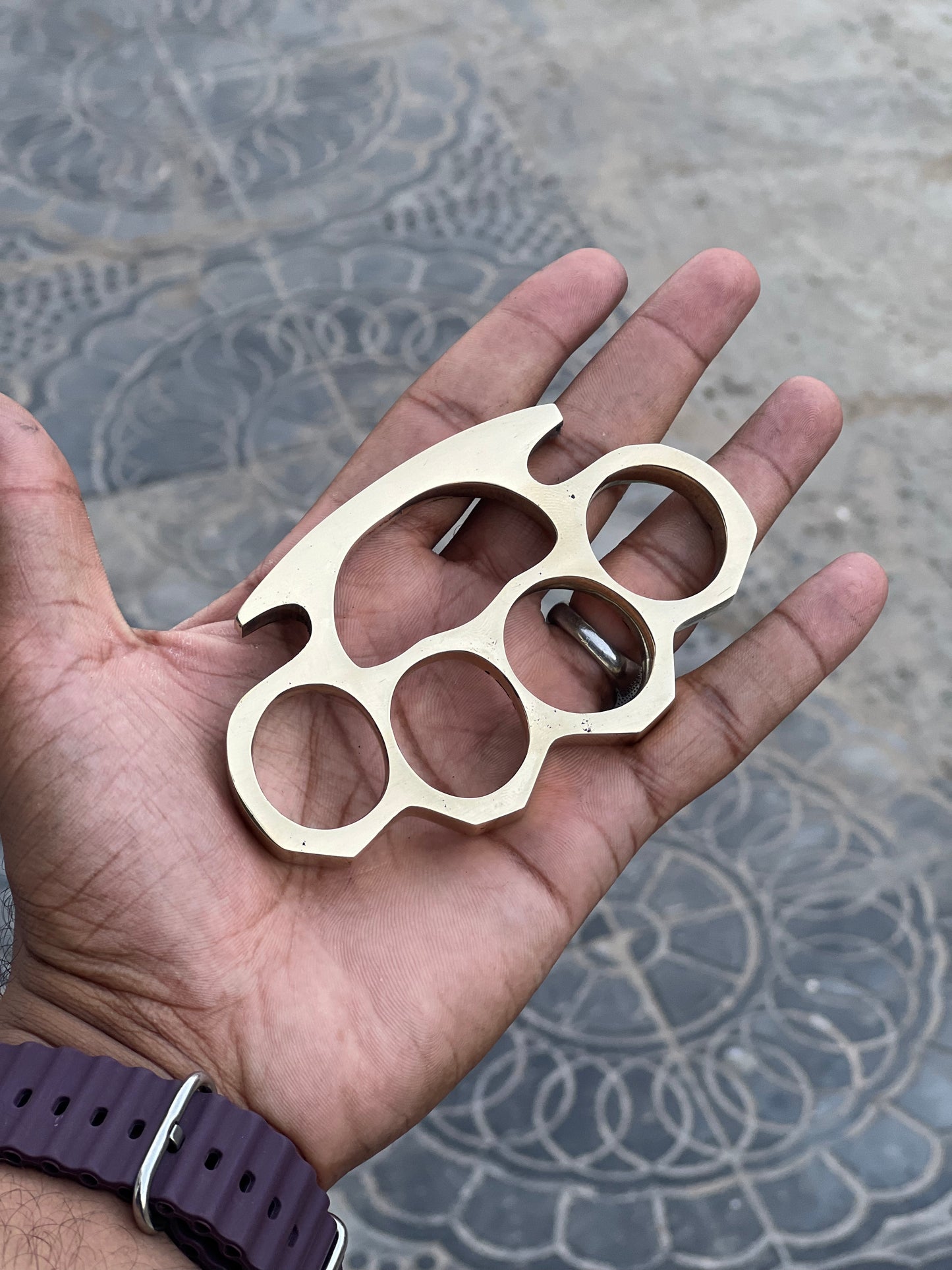 Custom Engraved Brass Knuckle Duster – Pure Brass EDC with Leather Belt Case