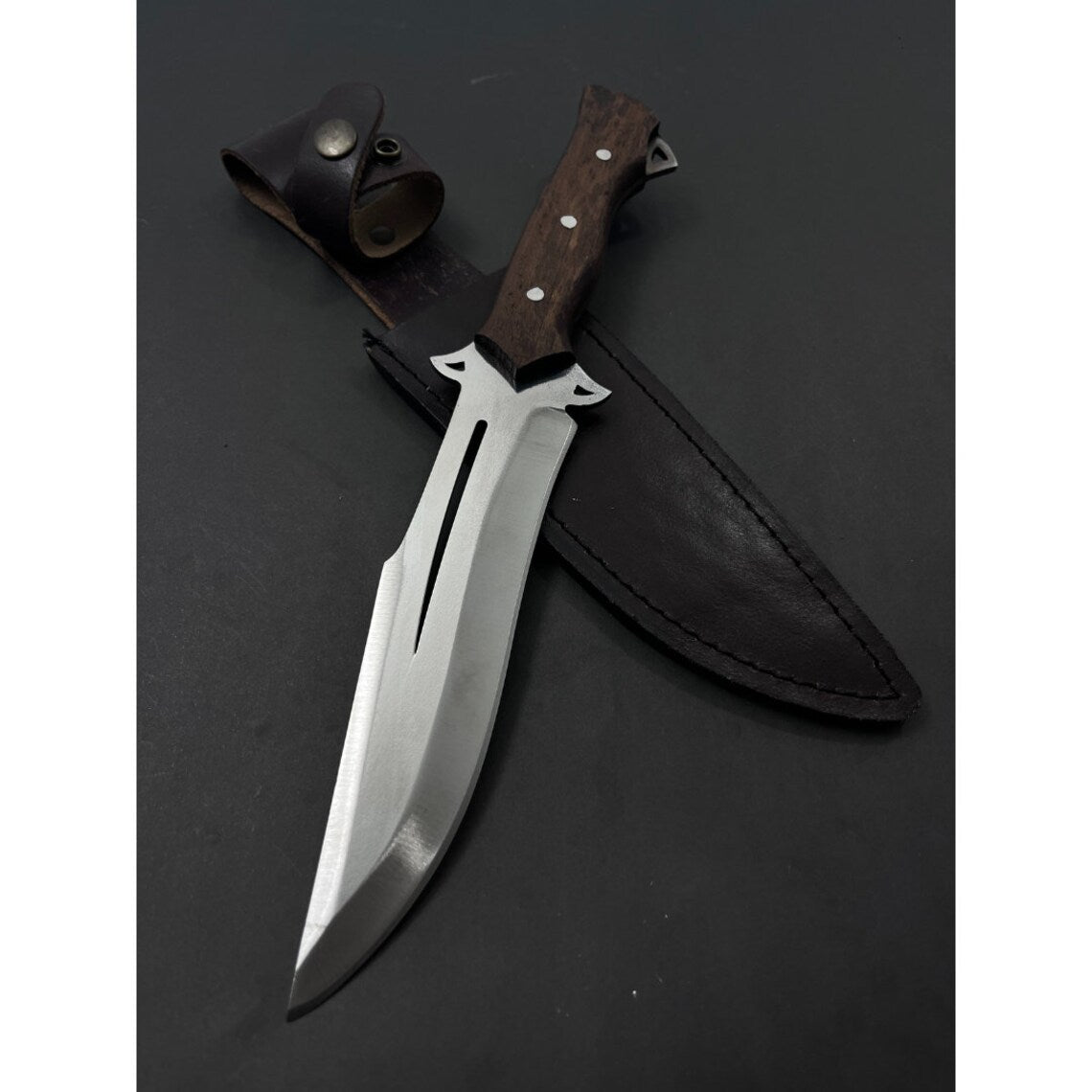 J2 Steel Hunting Bowie Knife with Rosewood Handle and Leather Sheath – Premium Outdoor Knife