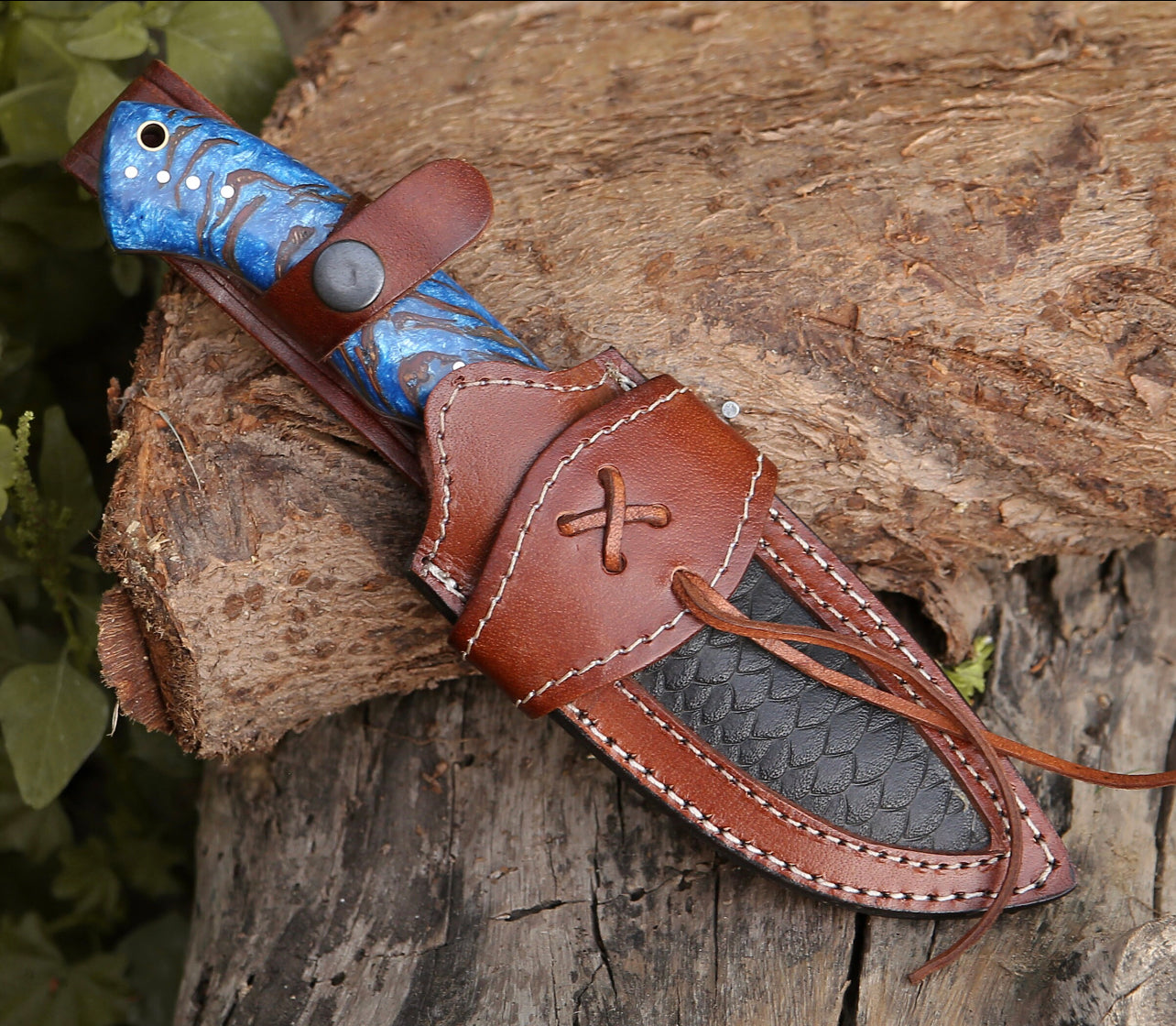 DAMASCUS STEEL SKINNING KNIFE