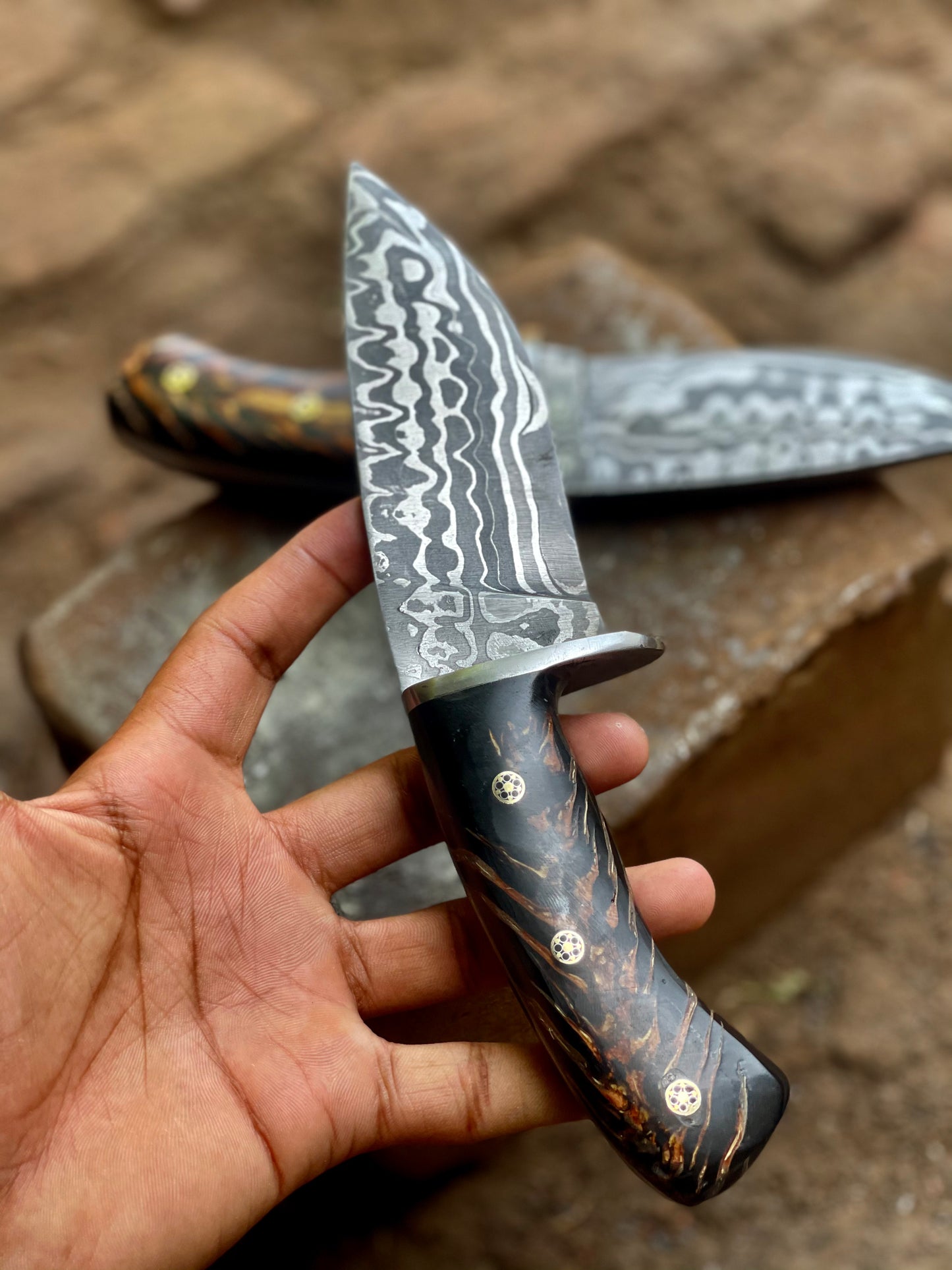Custom handmade Damascus steel hunting knife