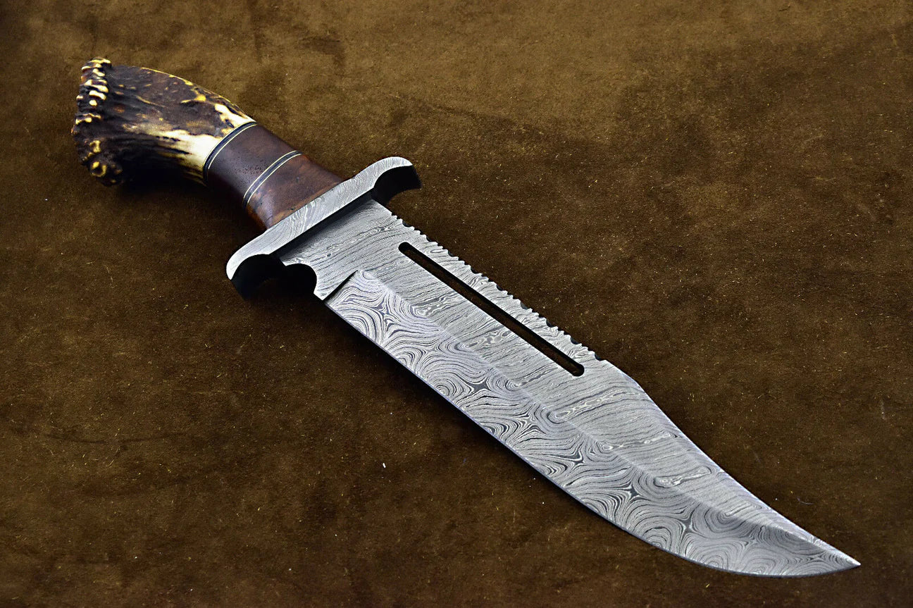 Custom Handmade Damascus Steel Hunting RAMBO Bowie Knife Wiht Stag Horn Handle.