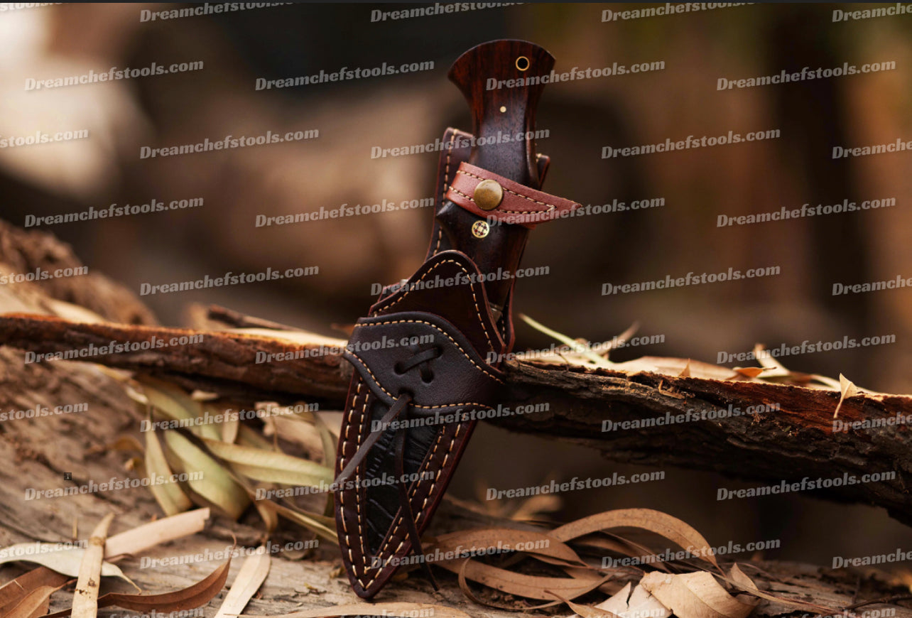 This Damascus Steel Hunting Knife