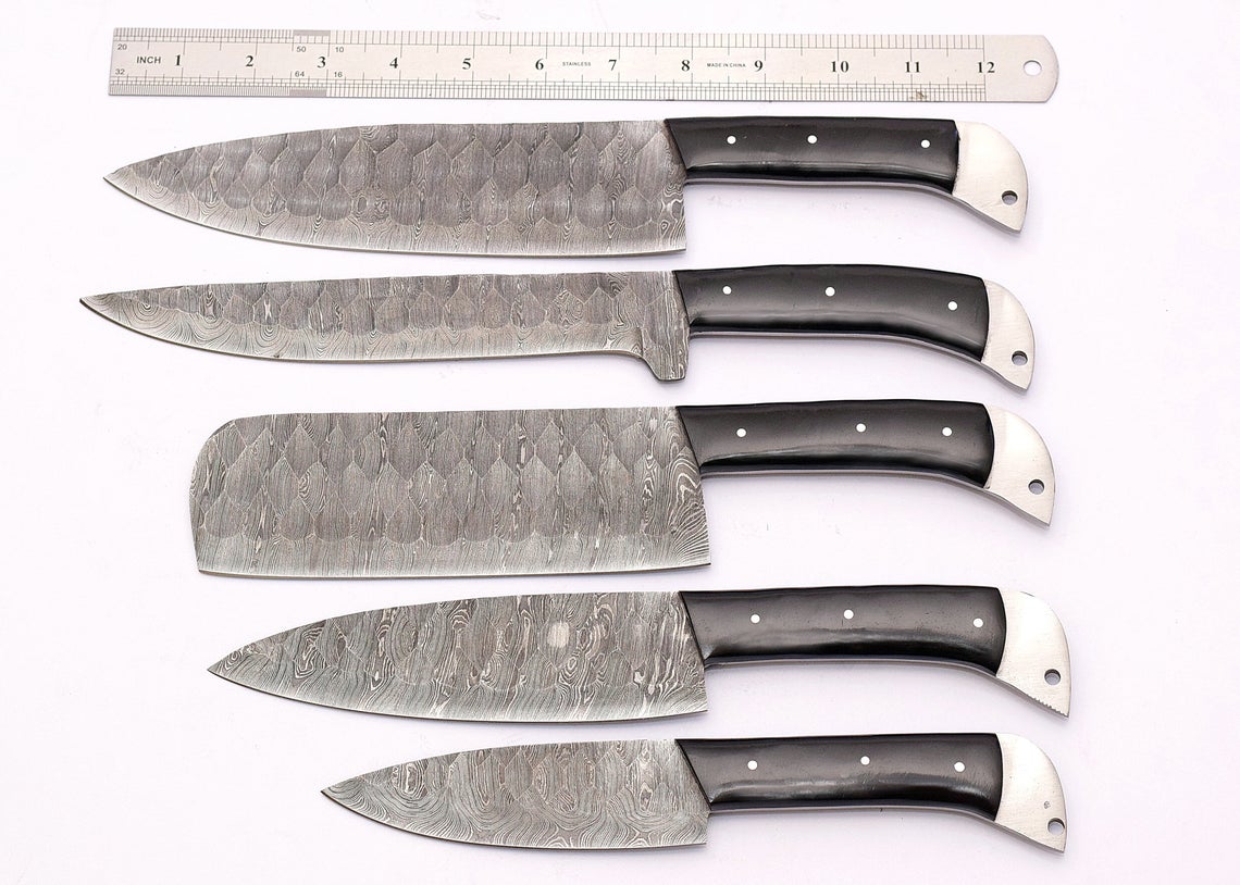 High-quality custom handmade Damascus steel knife sets, showcasing hand-forged blades from 9" to 13" and sleek resin handles, perfect for culinary enthusiasts