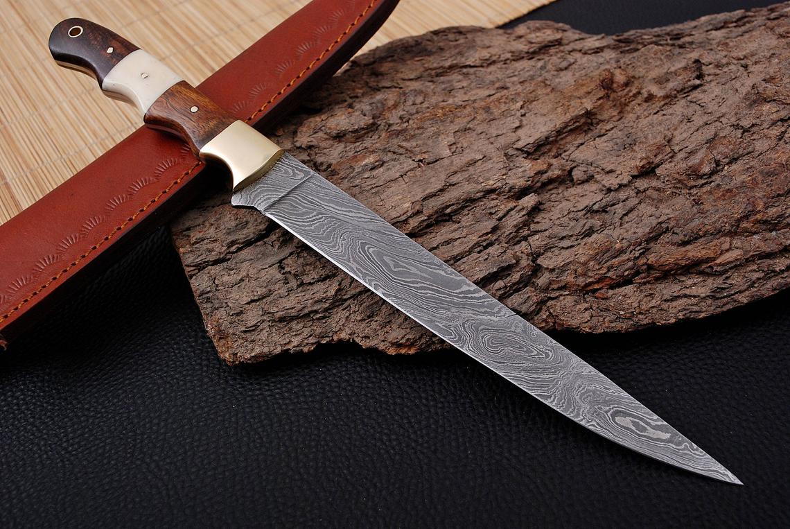 DAMASCUS FILLET KNIFE