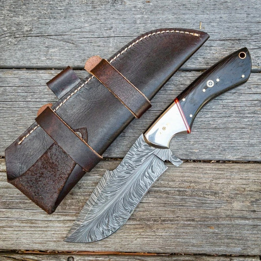 Handmade Damascus steel hunting knives