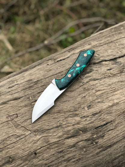 Custom handmade j2 steel hunting knife