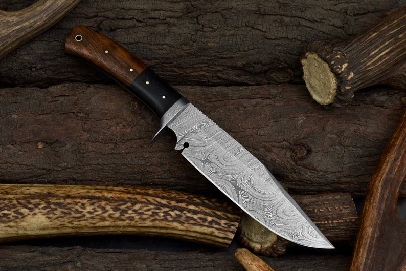 Handmade hunting knife