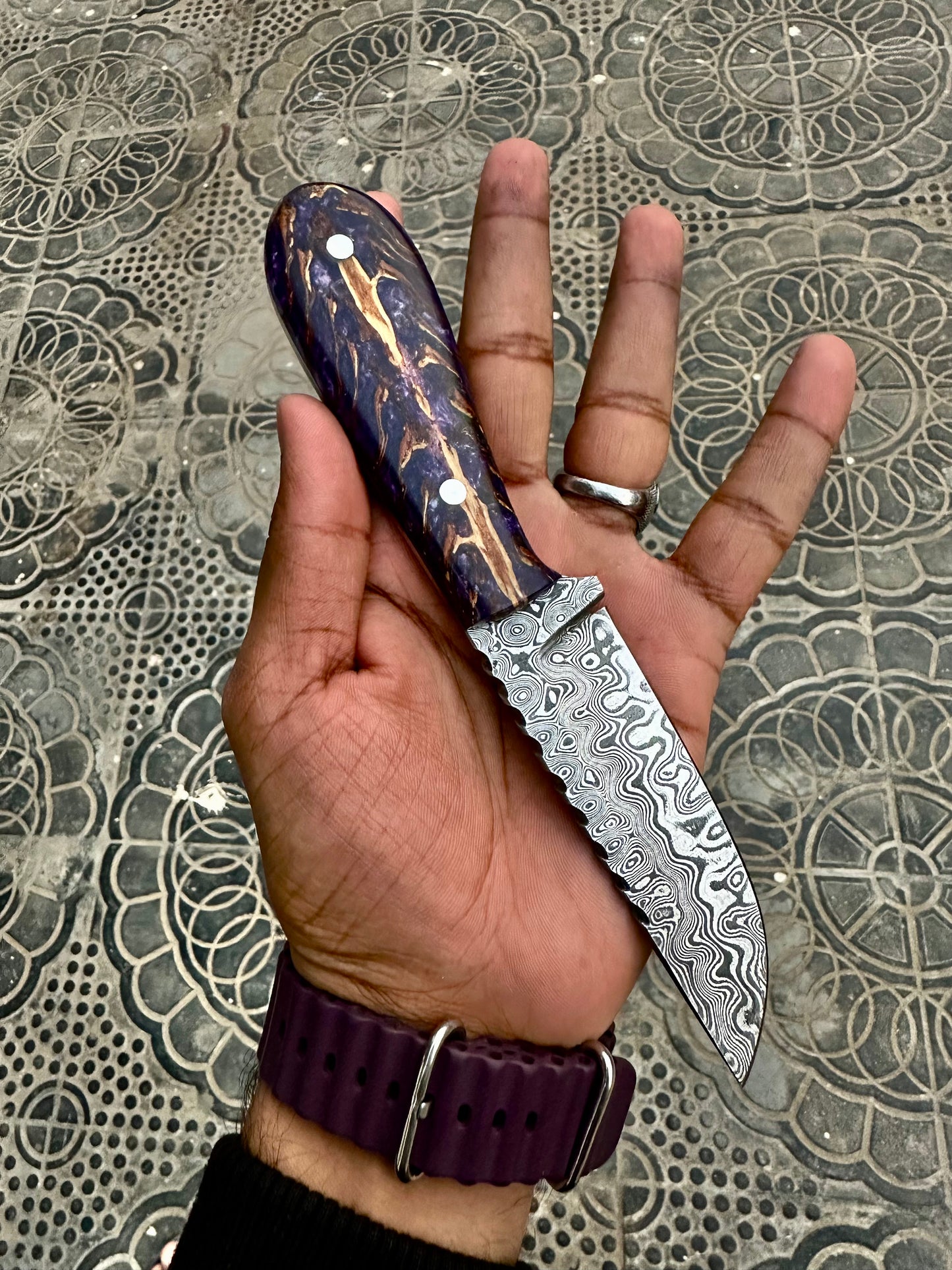 Handsome hunting knife