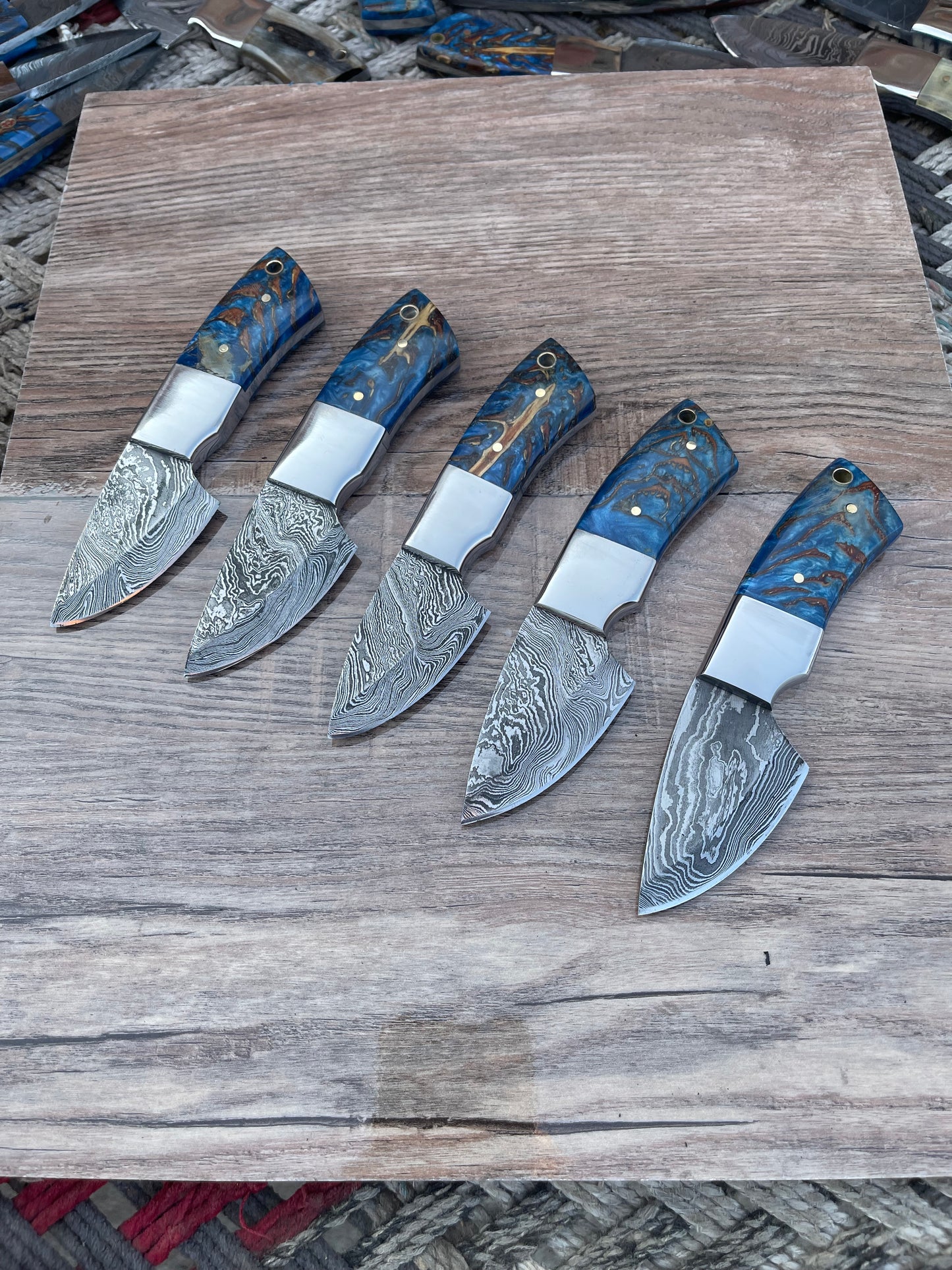 Damascus steel handmade EDC knives