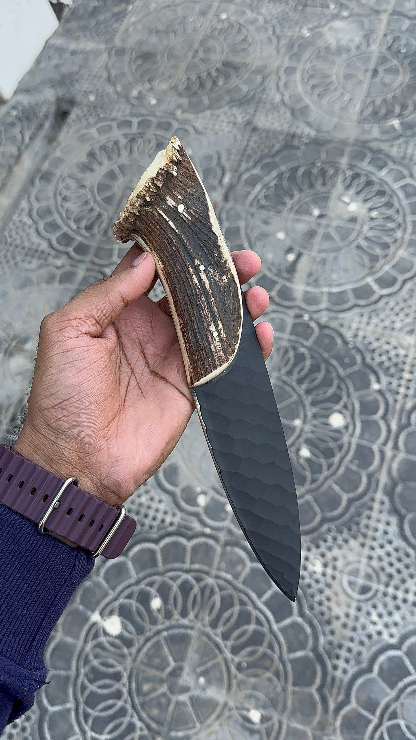 Hand forged steel hunting knife