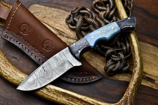 Handmade Damascus Hunting Skinning Blade Hunter Camping Full Tang Knife