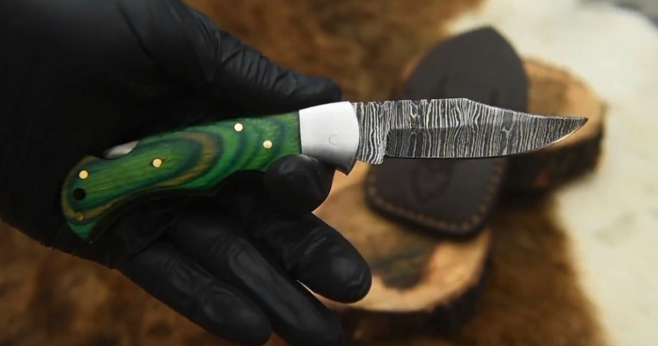 Best Folding Hunting Knife – 3" Damascus Blade with Wood Handle & Leather Case