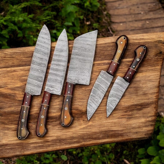 "Damascus Steel Knife Set with Leather Case – High-Quality Stainless Steel Blades"

