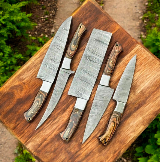 "Damascus Steel Knife Set with Pakkawood Handles and Leather Case – Premium Chef Knives"

