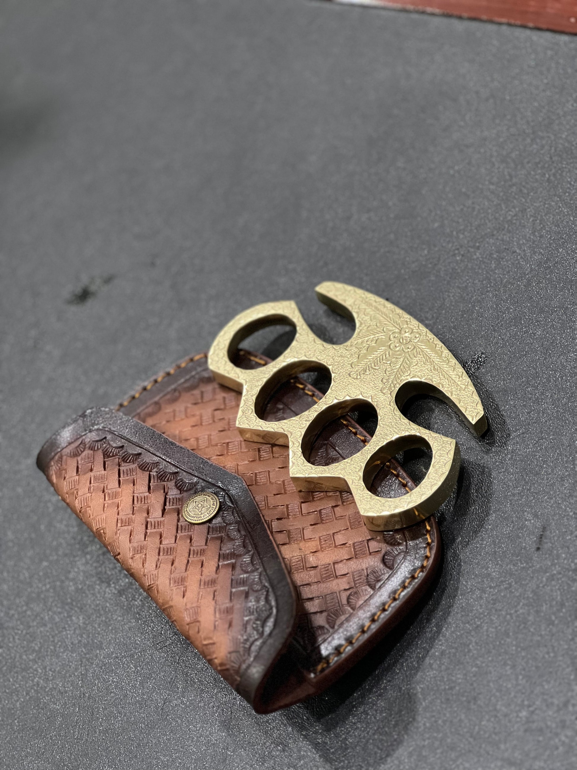Handmade Brass Knuckles with Badass Patriotism Engraving and Leather Case