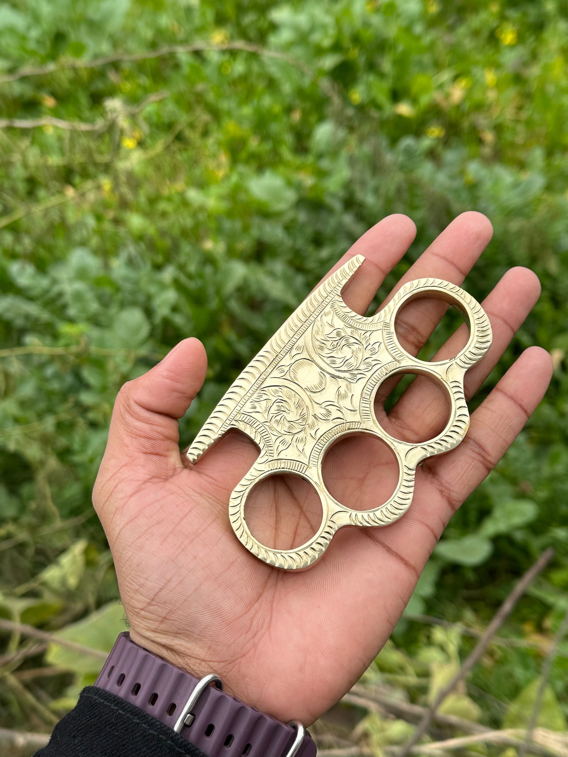Premium custom handmade brass engraved knuckle with leather case for self-defense