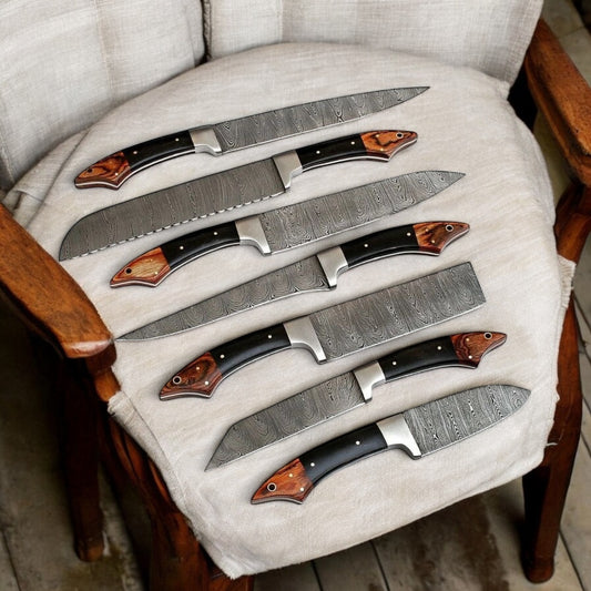"Professional Chef Kitchen Knife Set with Damascus Steel Blades and Leather Case"

