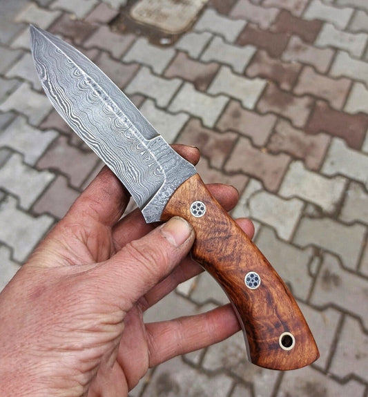 Custom Handmade Damascus Steel Hunting Knife with 8" Rosewood Handle and Elegant Leather Sheath