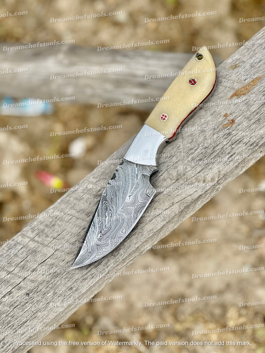 Custom handmade Damascus steel skinning knife