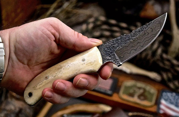 Custom handmade Damascus steel hunting knife