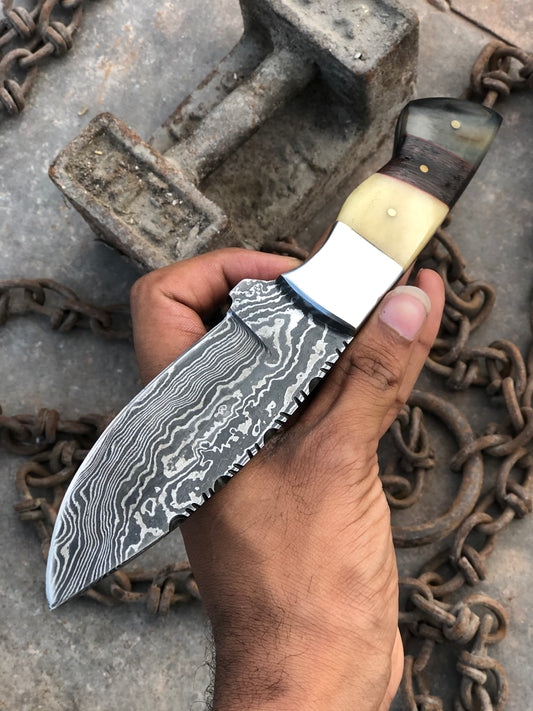 Hunting knife