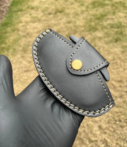 Hand Casted black knuckle  Easy Grip - Gold color  come with leather sheath