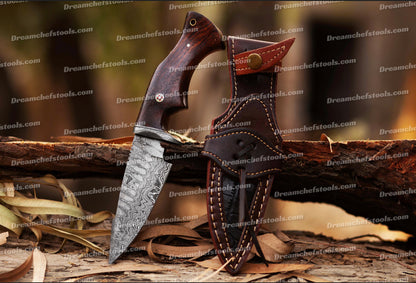 This  Damascus Steel Hunting Knife