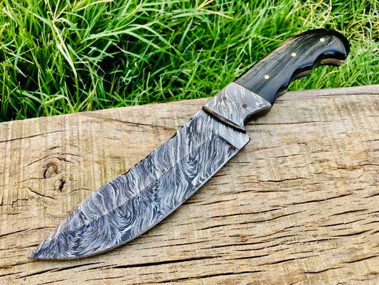 Full Tang Custom Handmade Damascus Steel Skinning Camping Knife