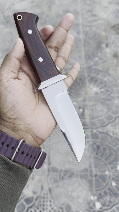 Custom handmade j2 steel hunting knife